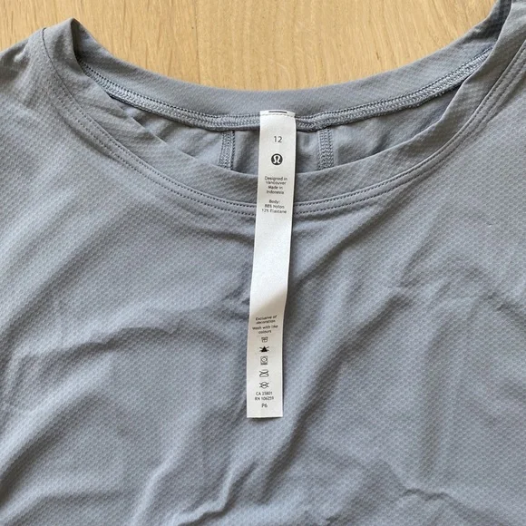 Lulu Lemon Muscle Love Crop Tank Tough! - Picture 2 of 4